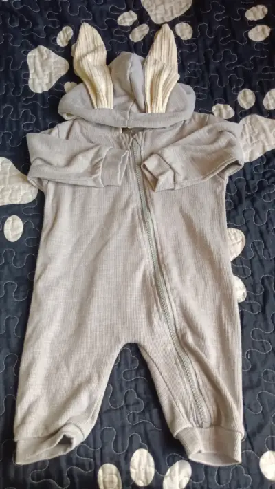 Pijama enterizo dinosaurios azul 0 a 3 meses - miniatura 4