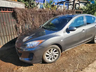Auto Mazda color gris año 2014 - miniatura 2