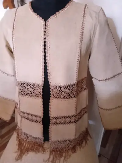 Cárdigan beige con flecos - miniatura 1