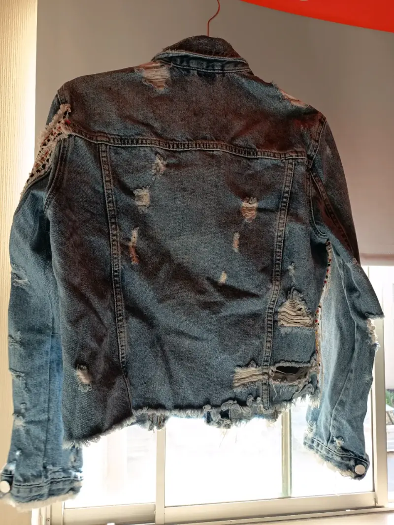 Chaqueta de mezclilla con parches Zara - 3