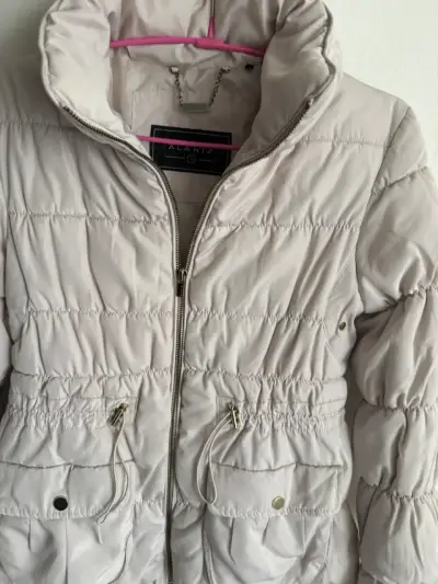 Parka acolchada color beige - miniatura 1