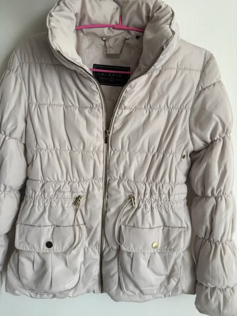 Parka acolchada color beige - 2