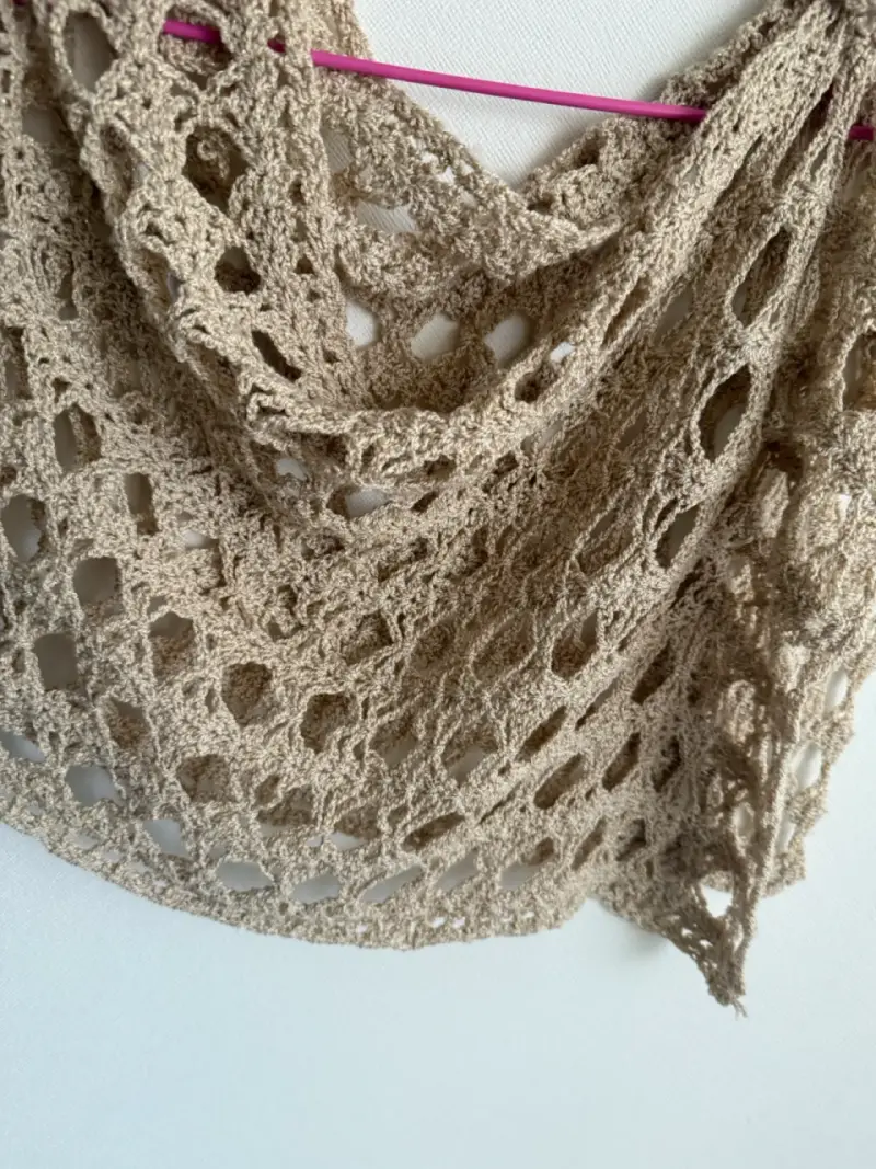 Poncho de crochet beige - 3