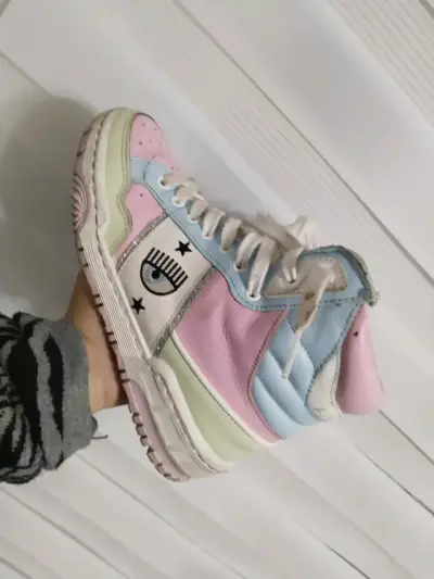 Zapatilla pastel para niña - miniatura 1