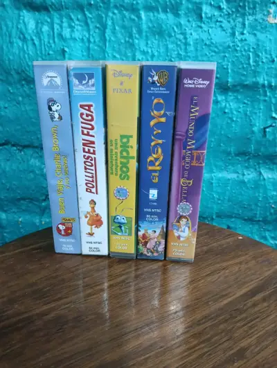 Colección de películas en VHS - miniatura 1