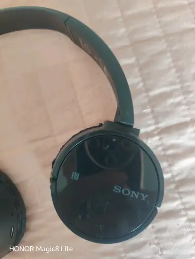 Auriculares inalámbricos Sony negros - miniatura 2