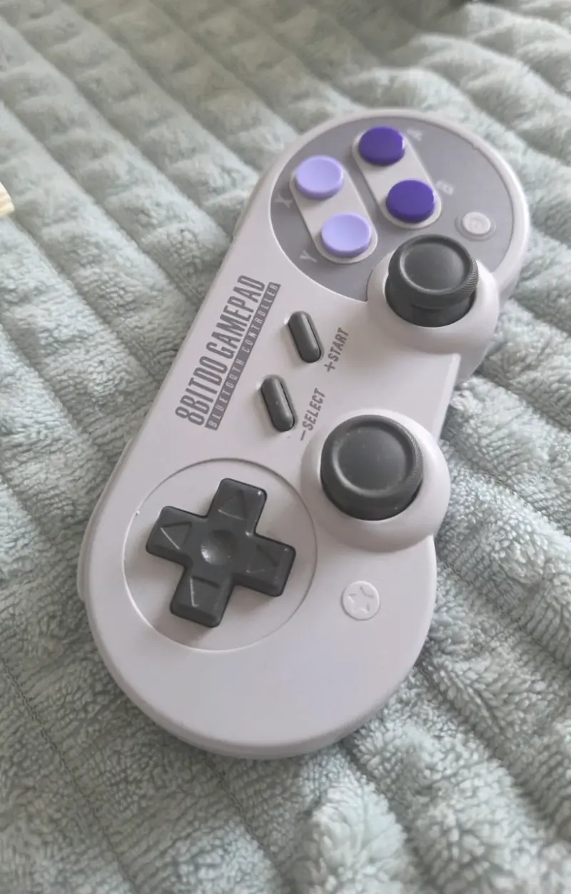 Control 8Bitdo  SN30 pro snes edition open box. - 1