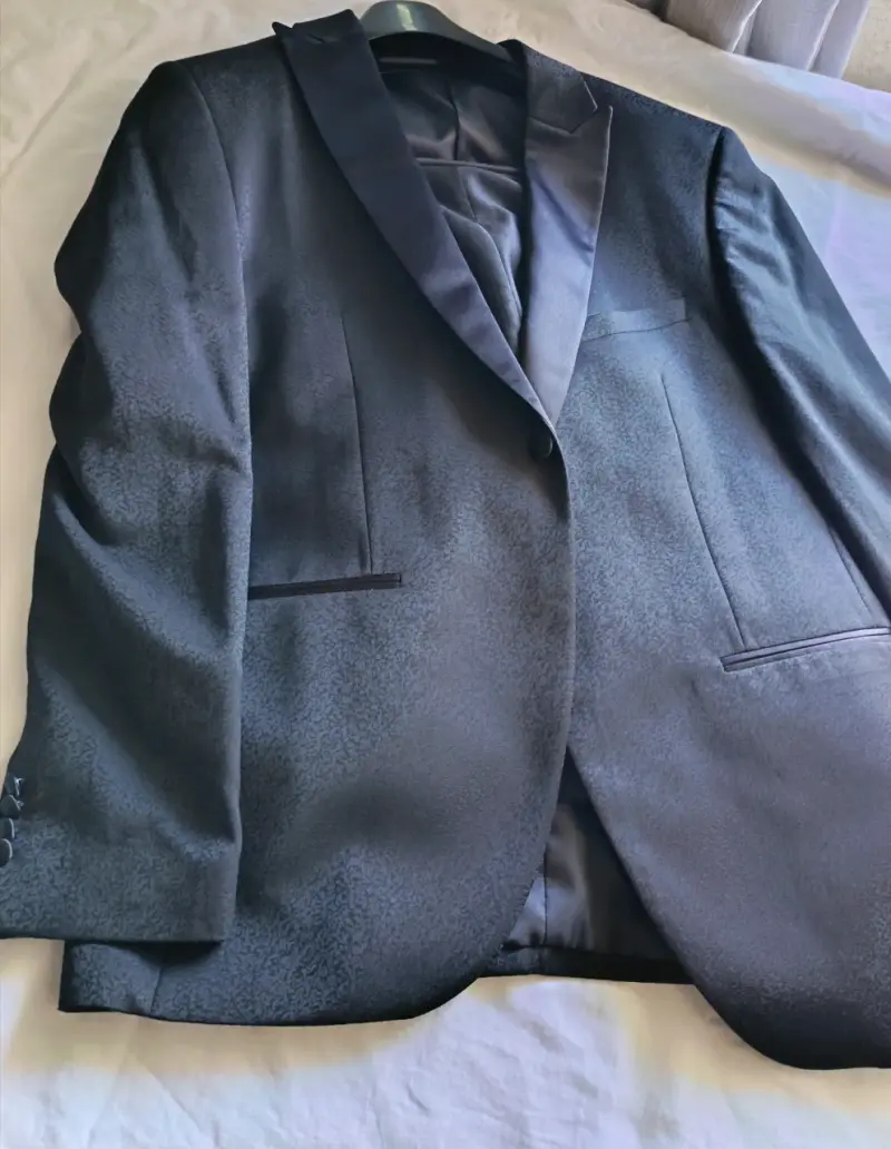Traje formal para novio negro con corbata - 3