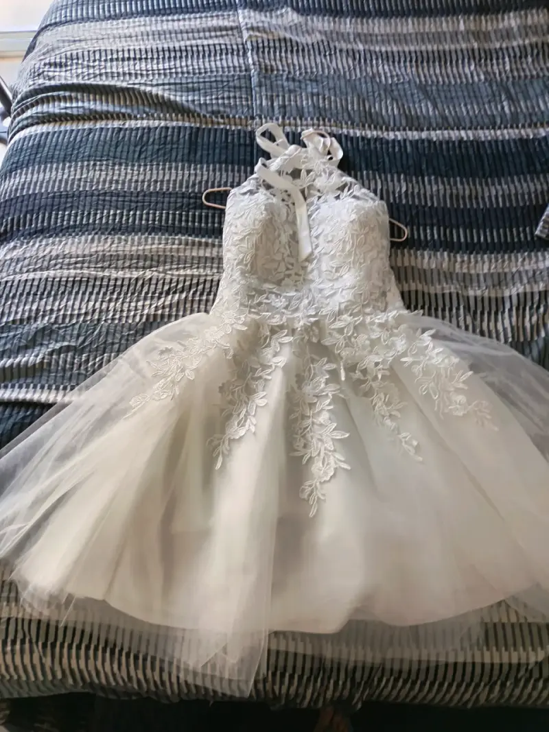 Vestido de novia con encaje - 2
