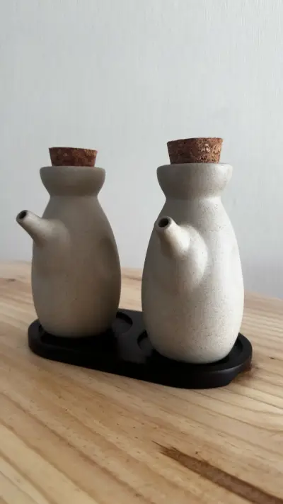 Set de aceiteras de cerámica con corcho - miniatura 1