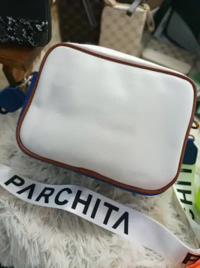 Bolso  cartera blanco con azul elegante - miniatura 2