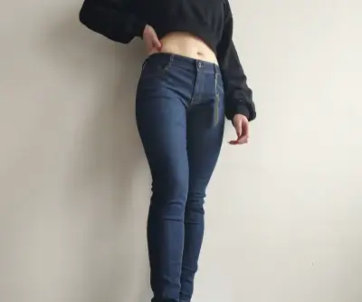 Jeans pitillo azul para mujer - miniatura 1