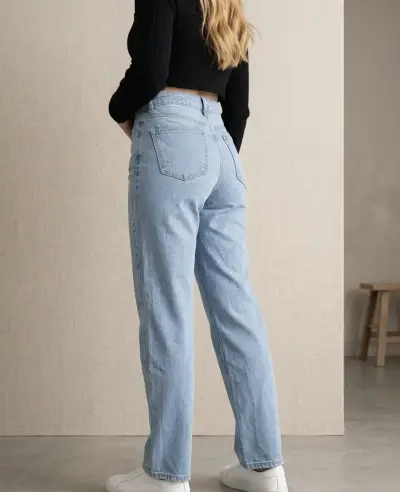 Jeans celestes de tiro alto - miniatura 2