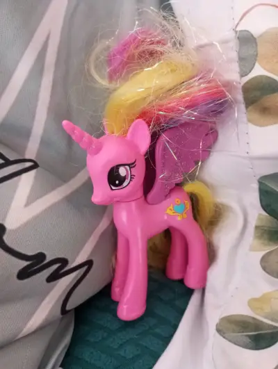 Figura de unicornio rosada - miniatura 1