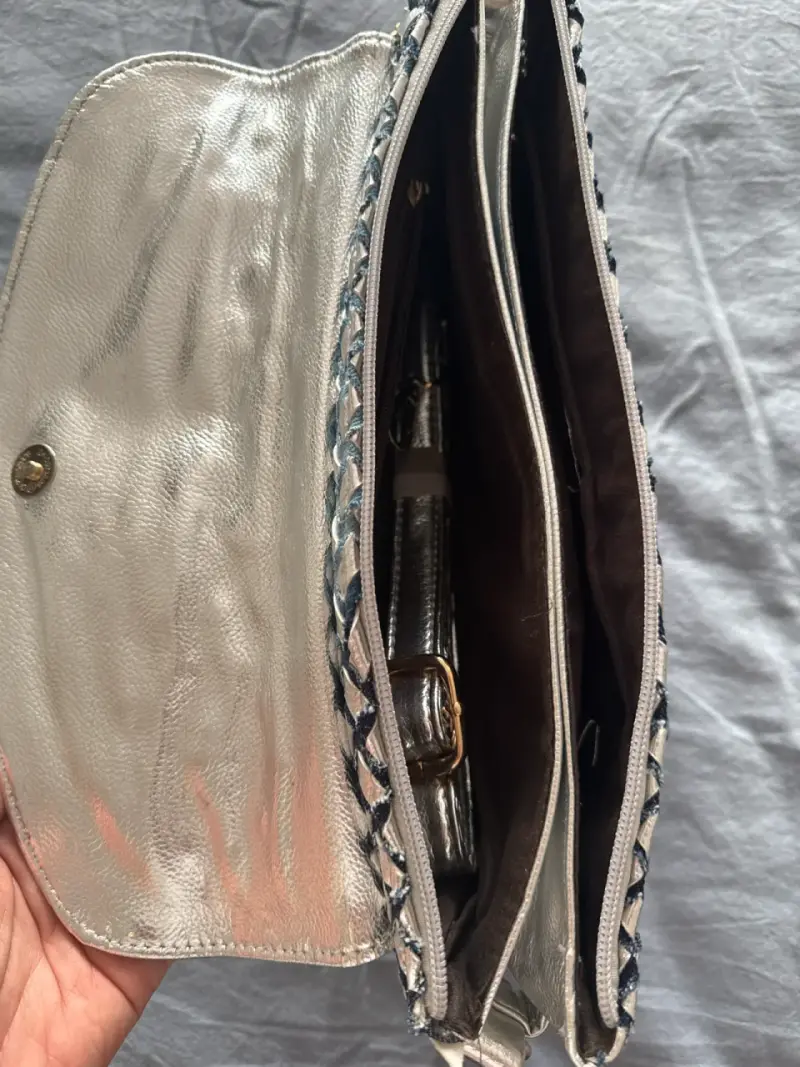 Cartera con tachas y piedras - 3