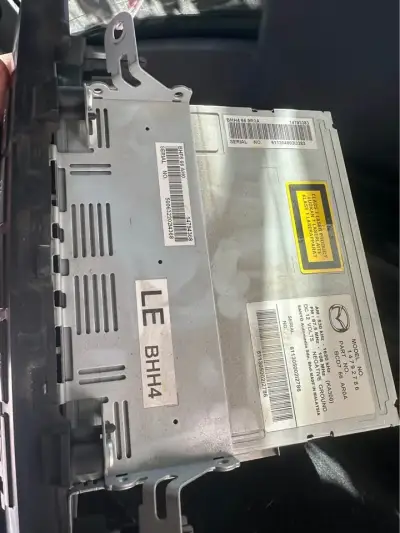Radio Mazda 3 Impecable - miniatura 3