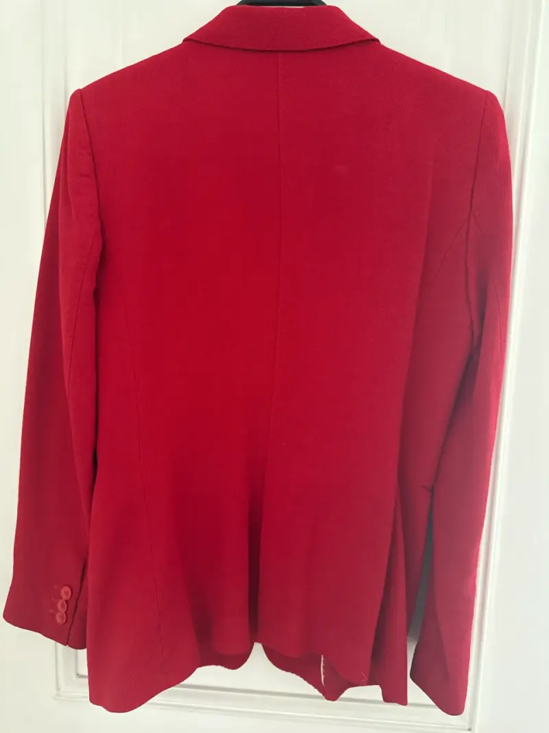 Blazer rojo elegante - 2
