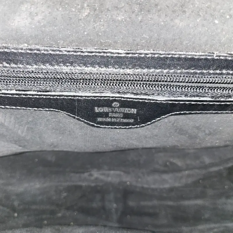 Bolso mensajero negro - 2