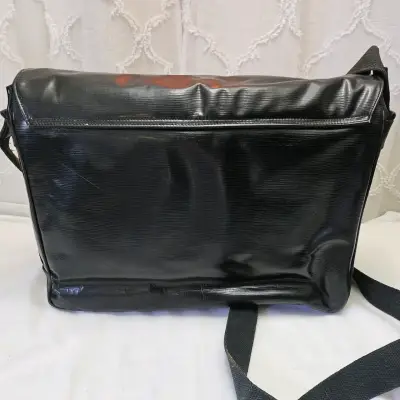 Bolso mensajero negro - miniatura 5