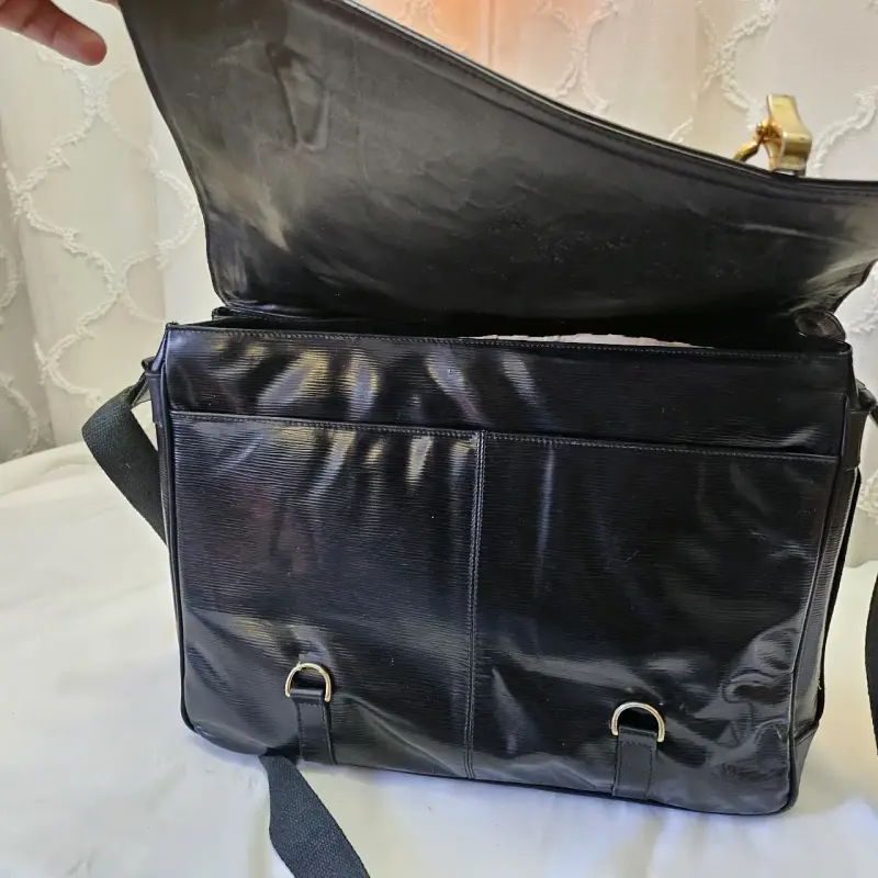 Bolso mensajero negro - 6