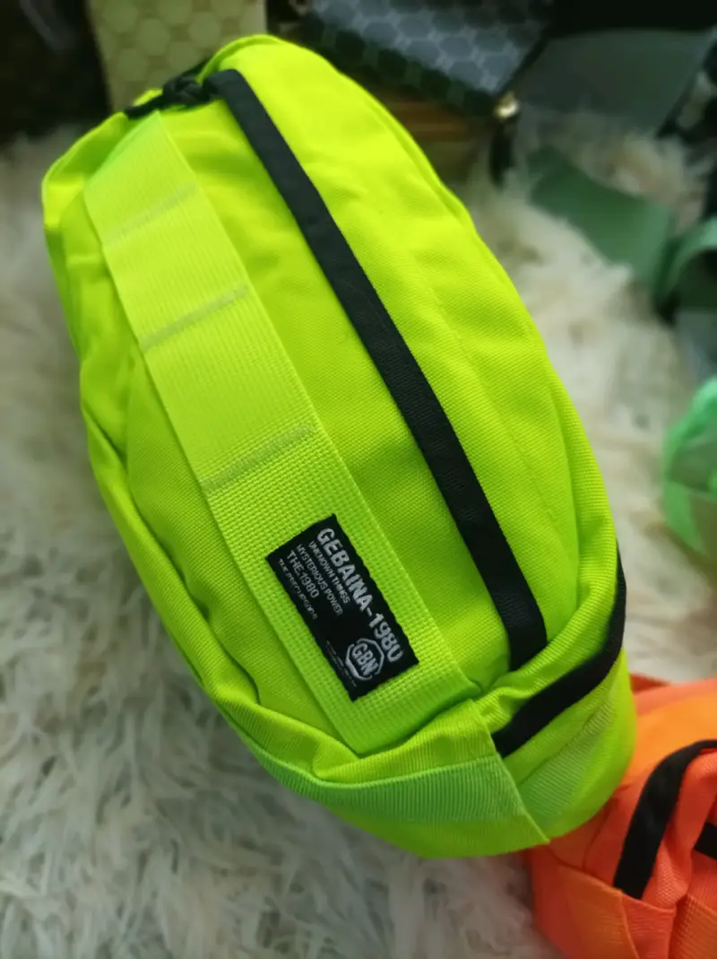 Banano verde neón unisex Gebaina 1980 - 2