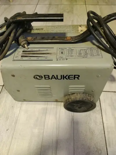 Soldadora eléctrica Bauker 160 Amp - miniatura 2