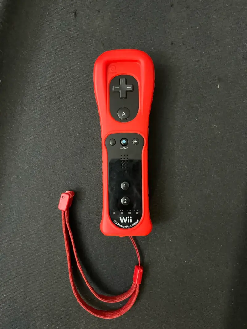 Nintendo Wii Mini + Wii Mote PLUS — Completa - 3