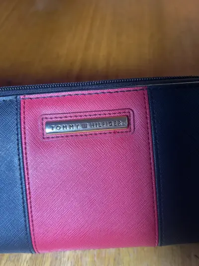 Billetera nueva original Tommybicolor negra y roja - miniatura 4