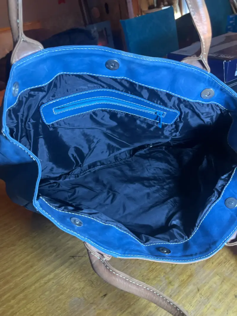 Bolso tote azul y café - 3