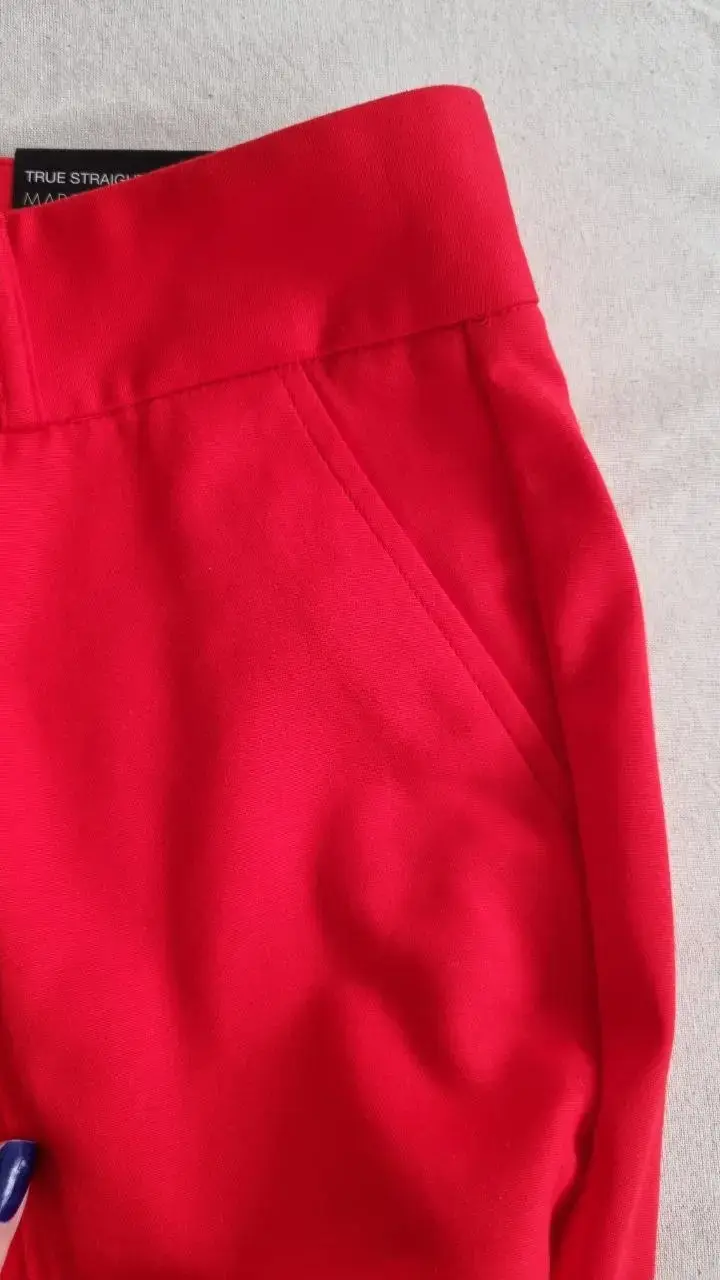 Pantalones rojos nuevos - 4