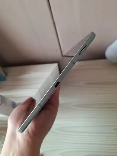 Tablet Samsung Galaxy Tab S6 Lite - miniatura 5