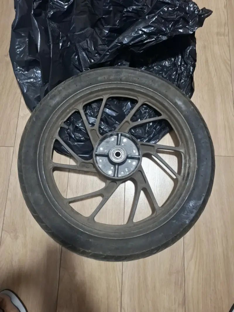 Rueda de repuesto para moto Twister 125 - 1