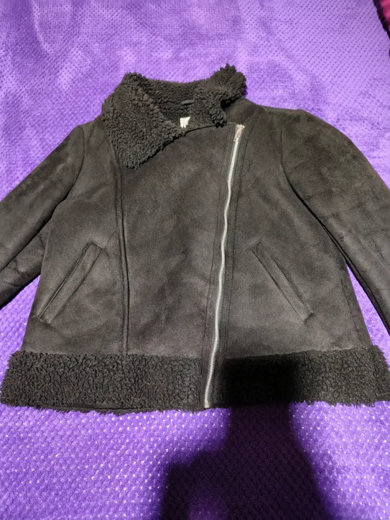Chaqueta negra con forro polar - 2