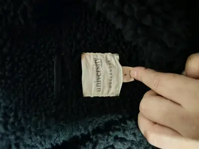 Chaqueta negra con forro polar - miniatura 4