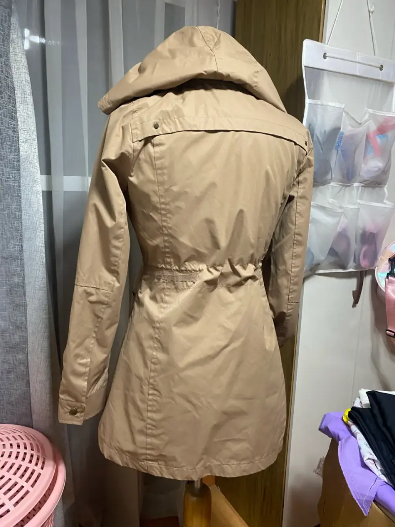 Parka beige con capucha - 2