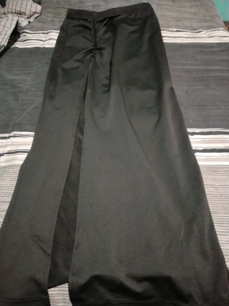 Falda negra elegante - 2