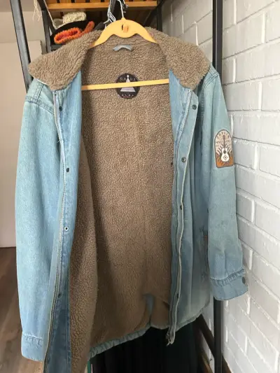 Chaqueta de mezclilla con chiporro - miniatura 4