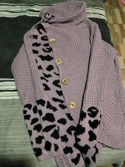 Chaleco morado con diseño animal print - miniatura 3
