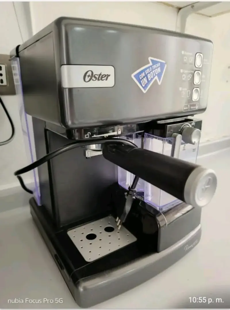 Máquina de café espresso Oster