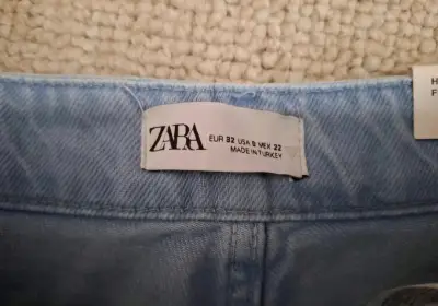 Jeans celestes Zara nuevos - miniatura 2