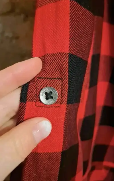 Camisa a cuadros roja y negra - miniatura 3
