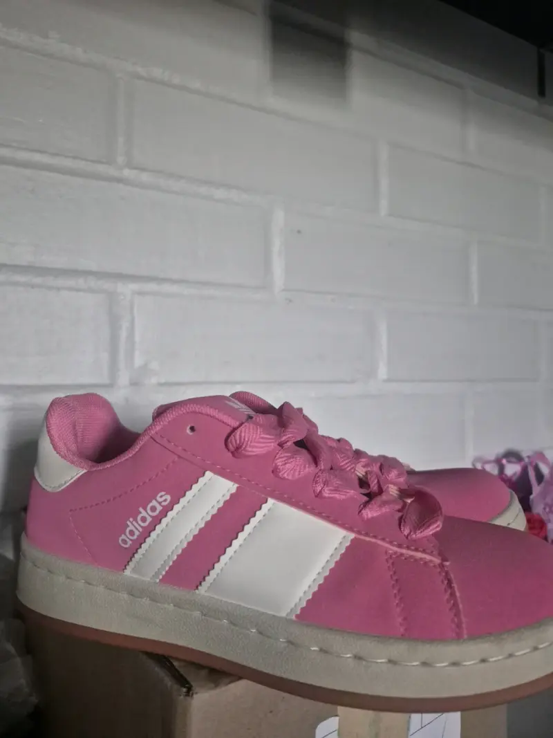 Zapatillas Adidas rosas - 1