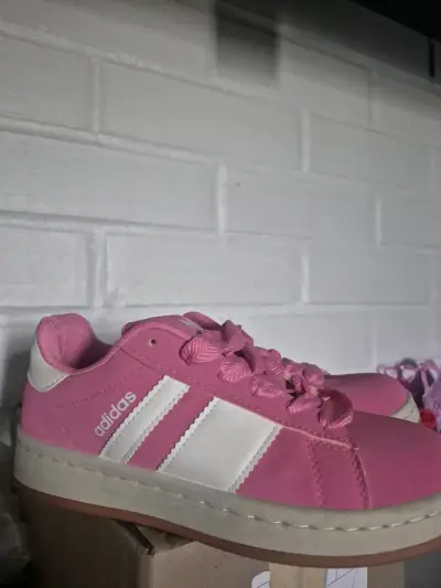 Zapatillas Adidas rosas - miniatura 1