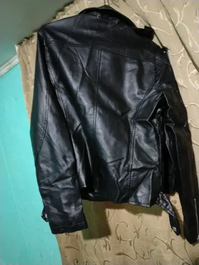 Chaqueta de cuero negra mujer - miniatura 4
