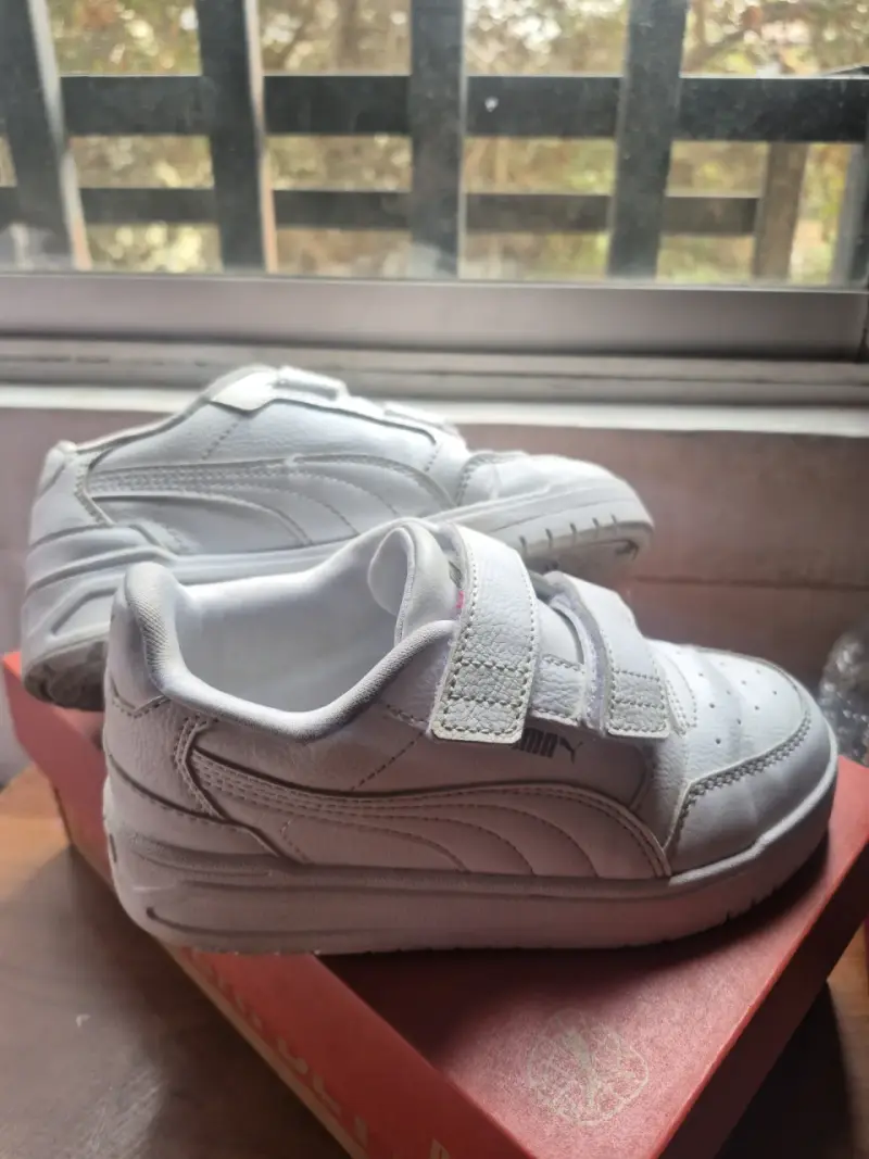 Zapatillas blancas Puma niña - 2