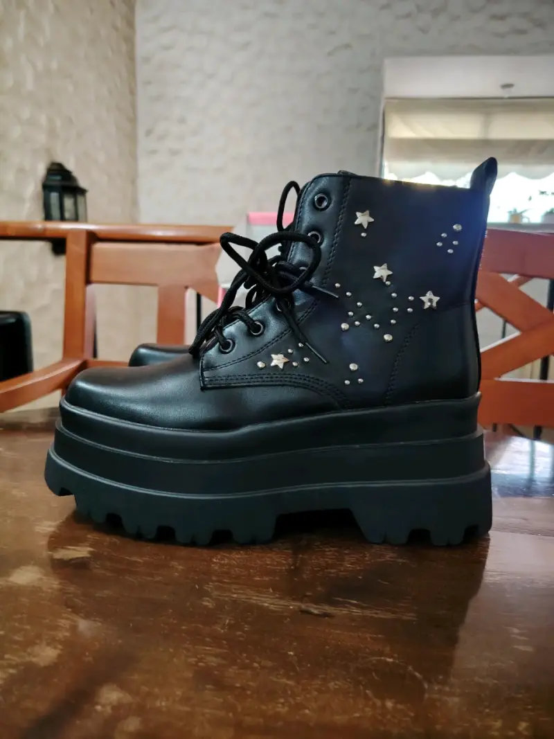 Botines negros de plataforma - 1
