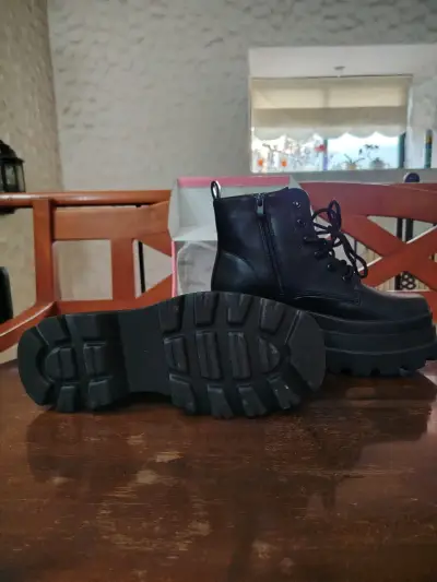 Botines negros de plataforma - miniatura 3