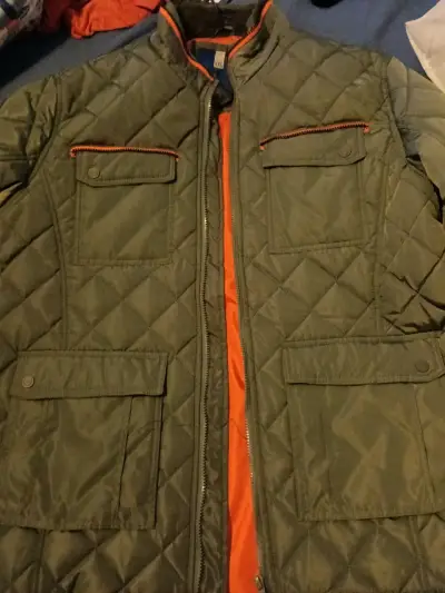 Chaqueta acolchada verde militar - miniatura 1