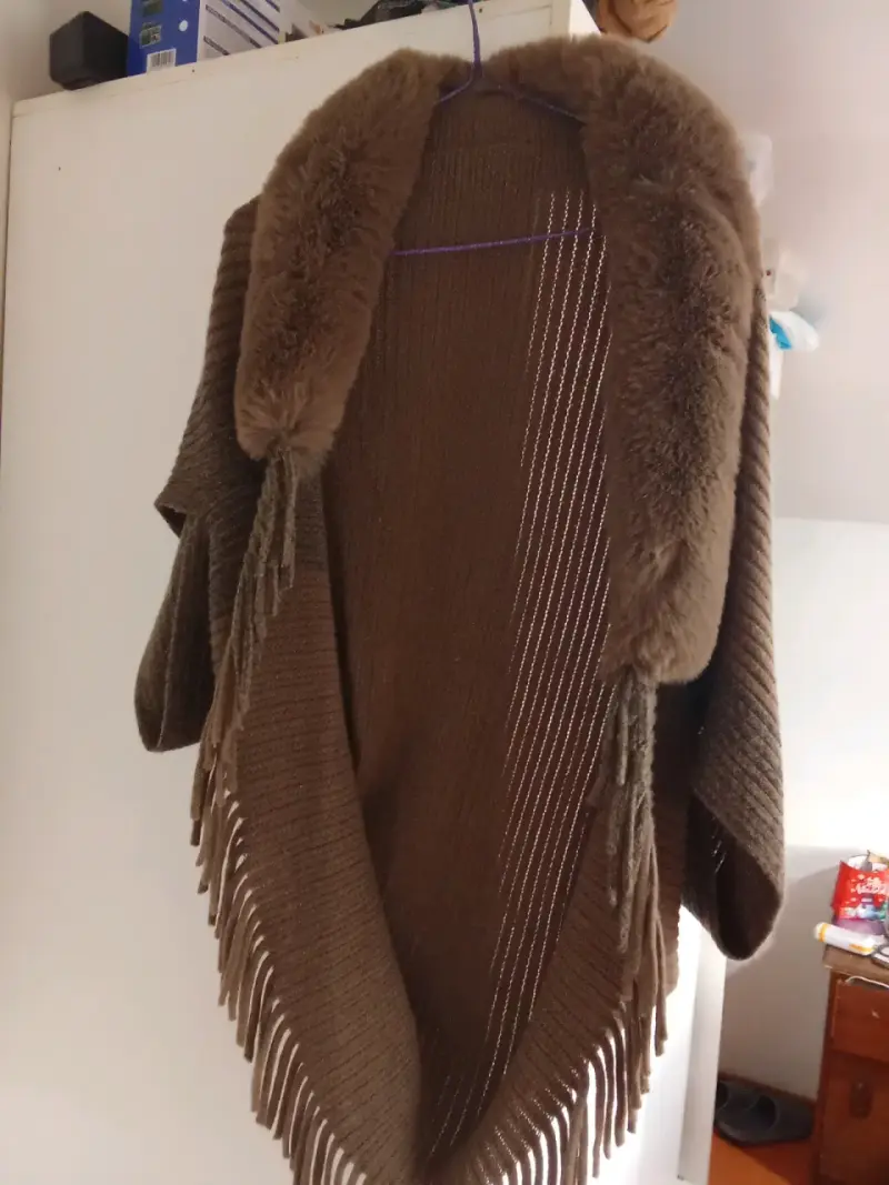 Poncho multicolor con flecos - 6