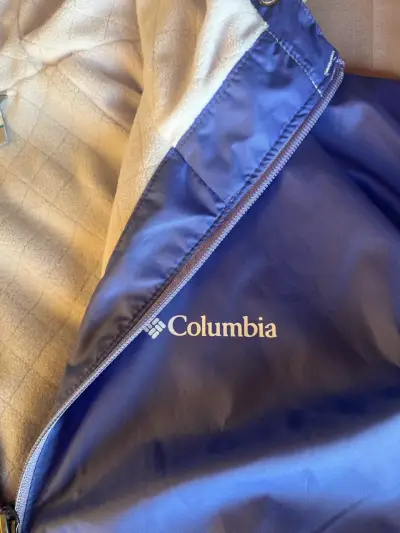 Chaqueta cortaviento Columbia morada - miniatura 3
